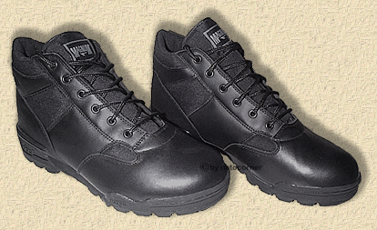 Der MIDNITE aus der MAGNUM Serie...von HI-TEC